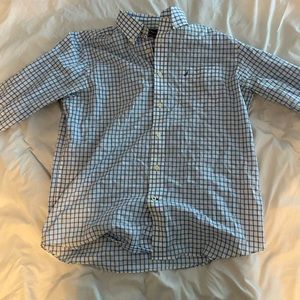 This is a beautiful Nautica long sleeve button down shirt